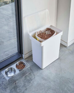 6 Dog Food Storage Ideas